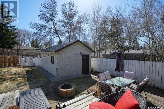 929 East Centre, House detached with 4 bedrooms, 2 bathrooms and null parking in Saskatoon SK | Image 38