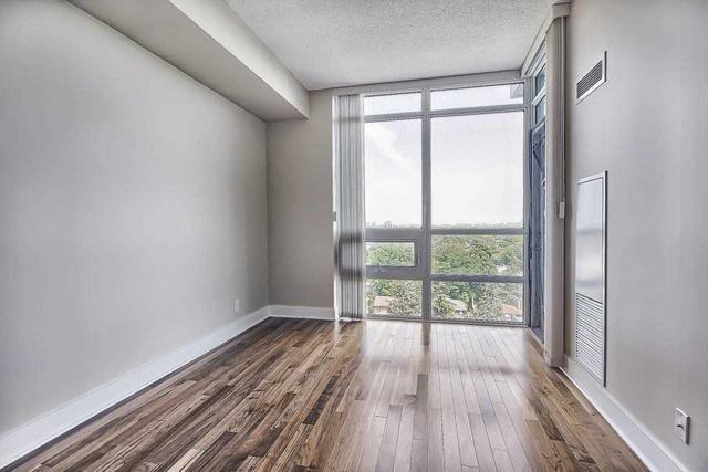 1207 - 26 Norton Ave, Condo with 2 bedrooms, 2 bathrooms and 1 parking in Toronto ON | Image 9