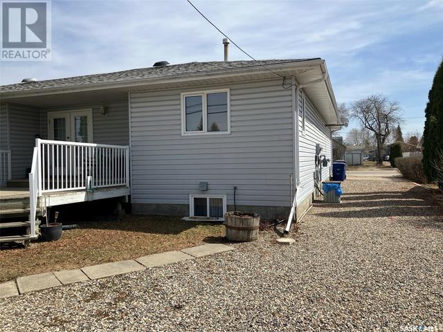 1125 1st Street W, House detached with 4 bedrooms, 3 bathrooms and null parking in Carrot River SK | Image 50