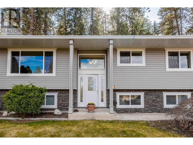 815 Steele Road, House detached with 5 bedrooms, 2 bathrooms and 6 parking in Kelowna BC | Image 3