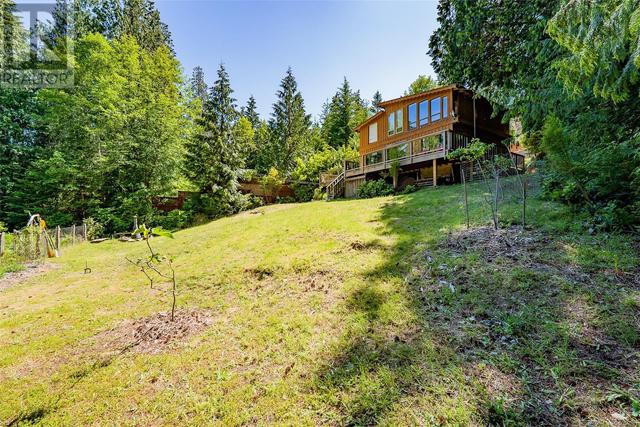830 Austin Dr, House detached with 7 bedrooms, 3 bathrooms and 4 parking in Strathcona B BC | Image 64