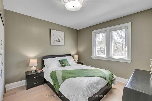122 Lawrence Ave E, House detached with 3 bedrooms, 3 bathrooms and 5 parking in Toronto ON | Image 15