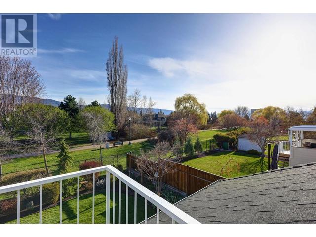 663 Pimlico Road, House detached with 2 bedrooms, 2 bathrooms and 4 parking in Kelowna BC | Image 49
