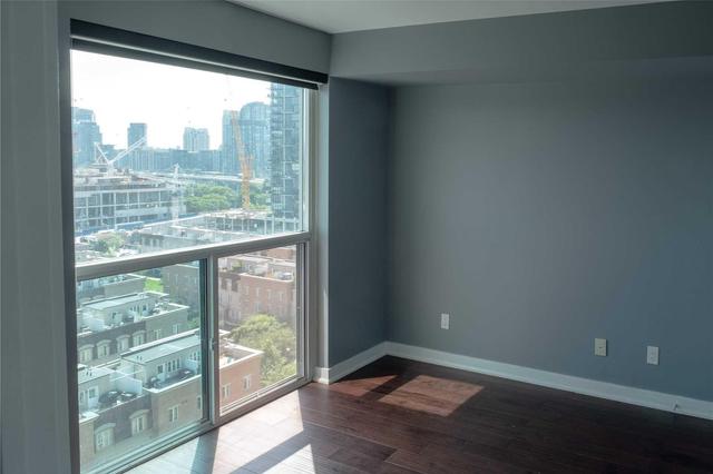 1207 - 80 Western Battery Rd, Condo with 2 bedrooms, 2 bathrooms and 1 parking in Toronto ON | Image 6