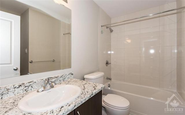 317 Citrine Street, Townhouse with 2 bedrooms, 2 bathrooms and 3 parking in Ottawa ON | Image 11