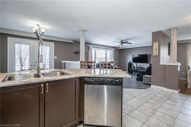512 Amelia Court, House detached with 4 bedrooms, 2 bathrooms and 5 parking in Kitchener ON | Image 20