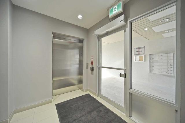 218 - 3865 Major Mackenzie Dr, Condo with 2 bedrooms, 3 bathrooms and 1 parking in Vaughan ON | Image 36