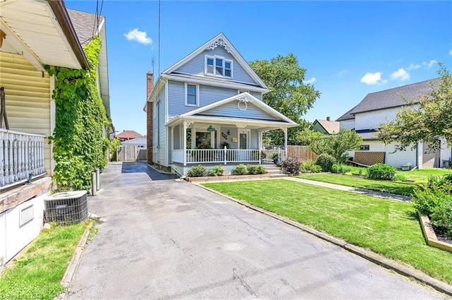 4676 Second Avenue, House detached with 4 bedrooms, 2 bathrooms and 8 parking in Niagara Falls ON | Image 4