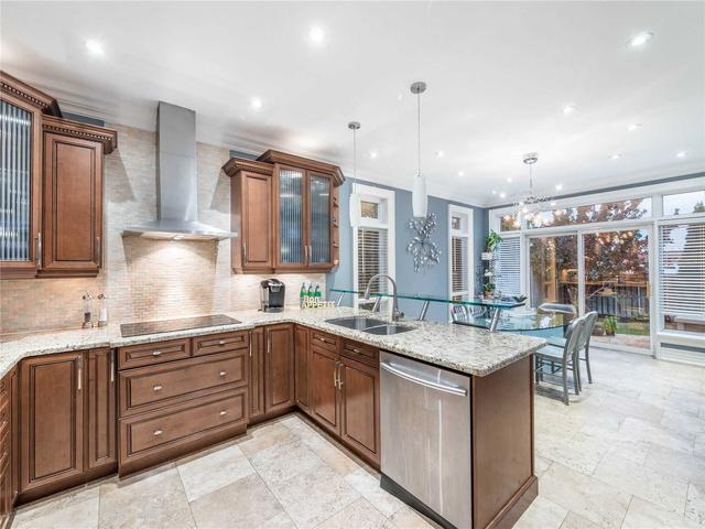 23 Rota Cres, House detached with 3 bedrooms, 4 bathrooms and 6 parking in Vaughan ON | Image 5
