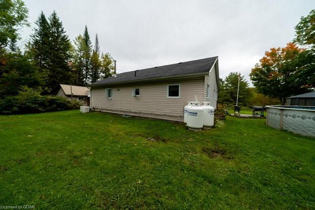 18776 Hwy 41, House detached with 3 bedrooms, 2 bathrooms and 8 parking in Addington Highlands ON | Image 9