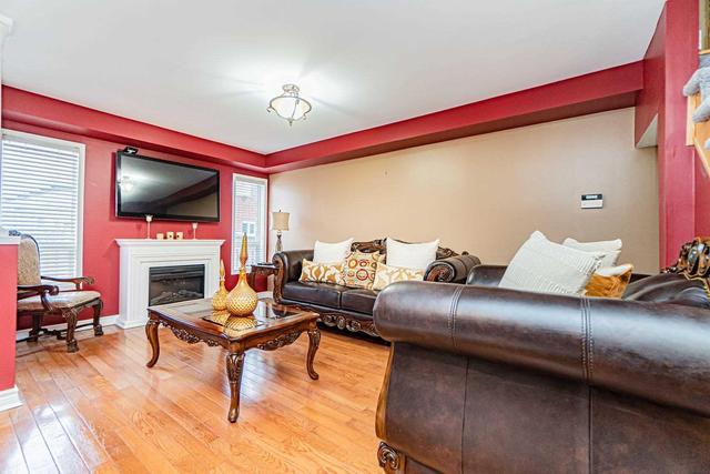 8 Penbridge Circ, House detached with 4 bedrooms, 4 bathrooms and 2 parking in Brampton ON | Image 11