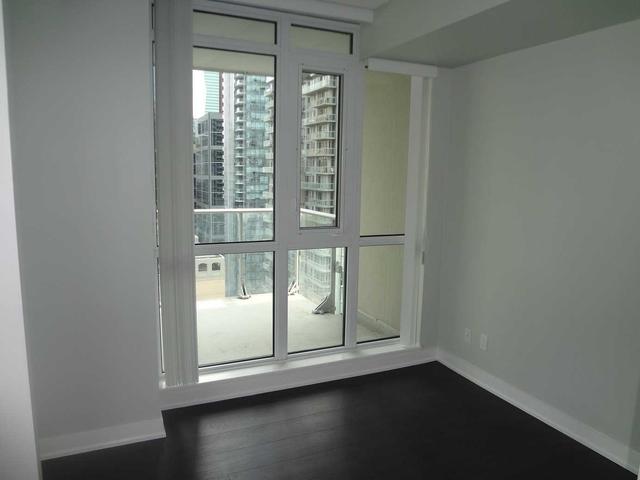 2102 - 30 Nelson St, Condo with 2 bedrooms, 2 bathrooms and 1 parking in Toronto ON | Image 20