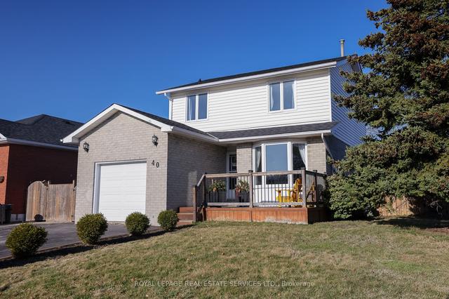 40 Birchview Dr, House detached with 3 bedrooms, 2 bathrooms and 4 parking in Hamilton ON | Image 1