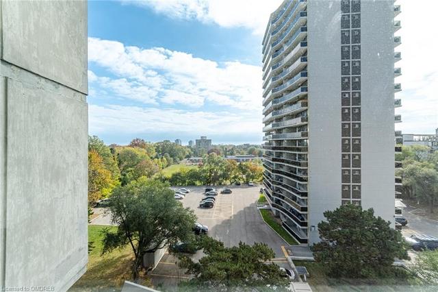 707 - 20 Speers Road, House attached with 2 bedrooms, 2 bathrooms and 1 parking in Oakville ON | Image 22