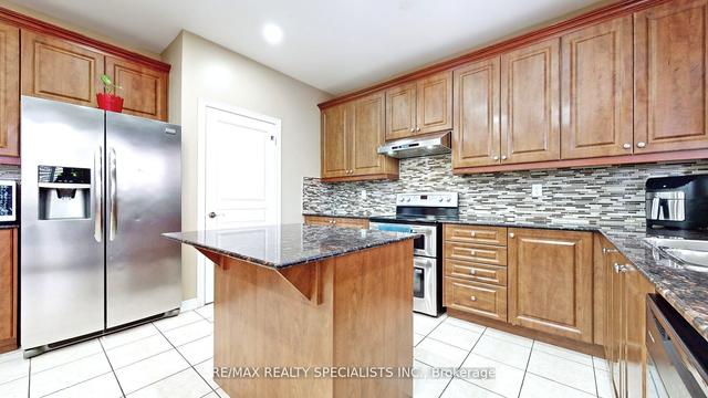 53 Heatherglen Dr, House detached with 5 bedrooms, 5 bathrooms and 6 parking in Brampton ON | Image 7