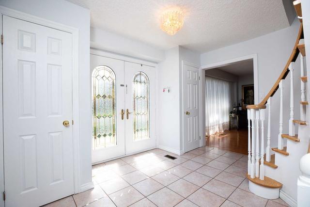 2243 Kenbarb Rd, House detached with 4 bedrooms, 4 bathrooms and 6 parking in Mississauga ON | Image 23