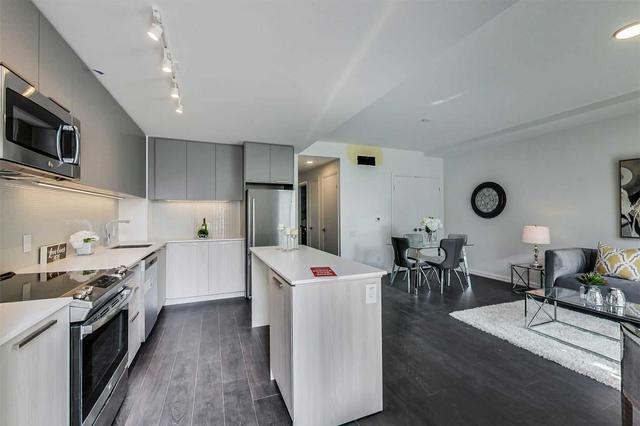 th52 - 10 Brin Dr, Townhouse with 3 bedrooms, 2 bathrooms and 1 parking in Toronto ON | Image 7