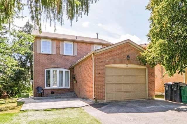 2 Myrtle Crt, House detached with 3 bedrooms, 4 bathrooms and 4 parking in Brampton ON | Image 1