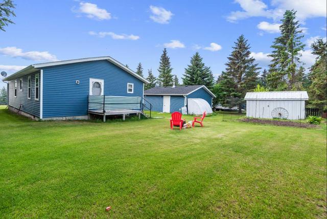 36 Lakeview Drive, House detached with 3 bedrooms, 2 bathrooms and 4 parking in Ponoka County AB | Image 28