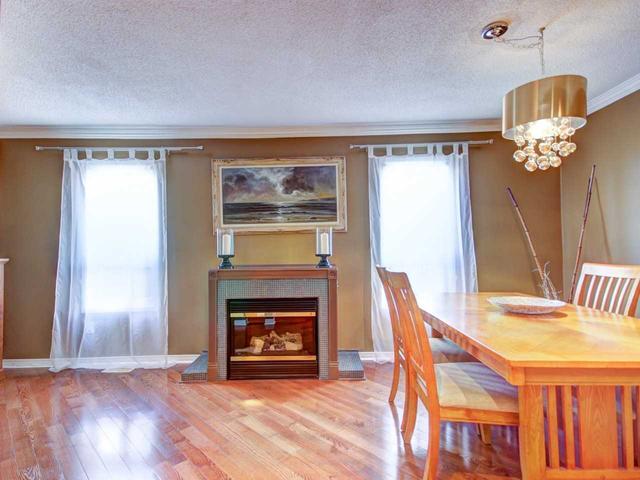 3796 Freeman Terr, House semidetached with 4 bedrooms, 3 bathrooms and 3 parking in Mississauga ON | Image 6
