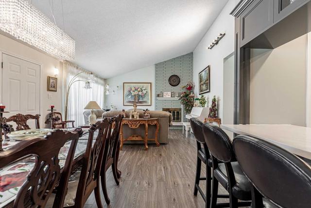 5 Benhur Cres, House detached with 3 bedrooms, 2 bathrooms and 3 parking in Toronto ON | Image 3