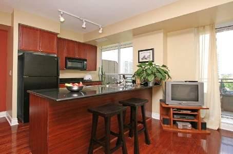 lph17 - 245 Davisville Ave, Condo with 2 bedrooms, 1 bathrooms and 1 parking in Toronto ON | Image 5