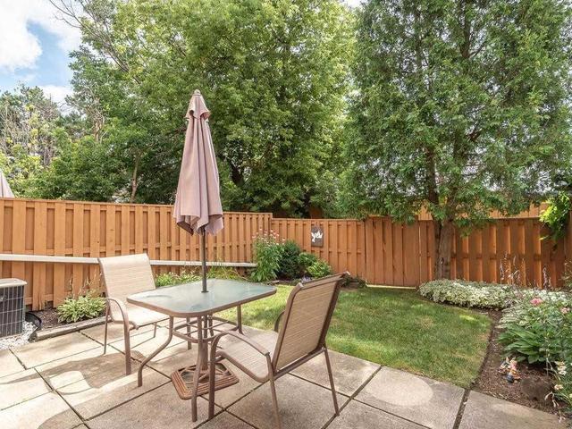 97 Ashton Cres, Townhouse with 3 bedrooms, 2 bathrooms and 1 parking in Brampton ON | Image 19