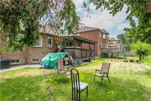 64 Leeward Dr, House detached with 3 bedrooms, 3 bathrooms and 2 parking in Brampton ON | Image 17
