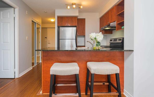 402 - 120 Dallimore Circ, Condo with 1 bedrooms, 2 bathrooms and 1 parking in Toronto ON | Image 8