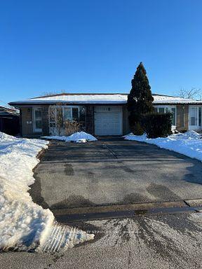 72 Cathcart Cres, House attached with 3 bedrooms, 3 bathrooms and 2 parking in Brampton ON | Image 1