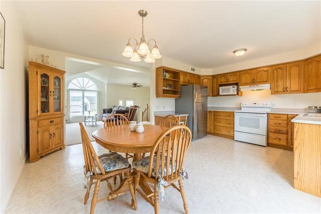 118 Siberia Road, House detached with 2 bedrooms, 2 bathrooms and 3 parking in Madawaska Valley ON | Image 8