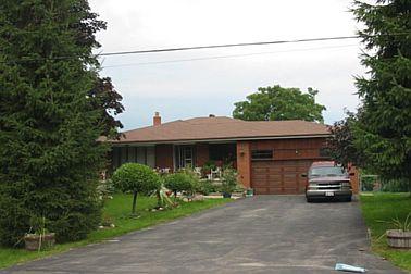 80 Maple Grove Ave, House detached with 3 bedrooms, 3 bathrooms and 8 parking in Richmond Hill ON | Image 1
