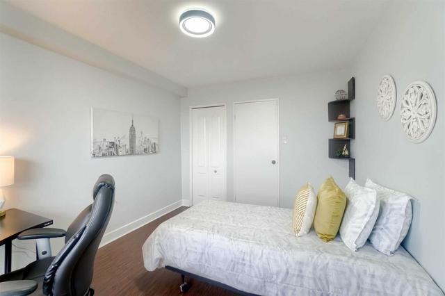606 - 130 Neptune Dr, Condo with 2 bedrooms, 2 bathrooms and 1 parking in Toronto ON | Image 24