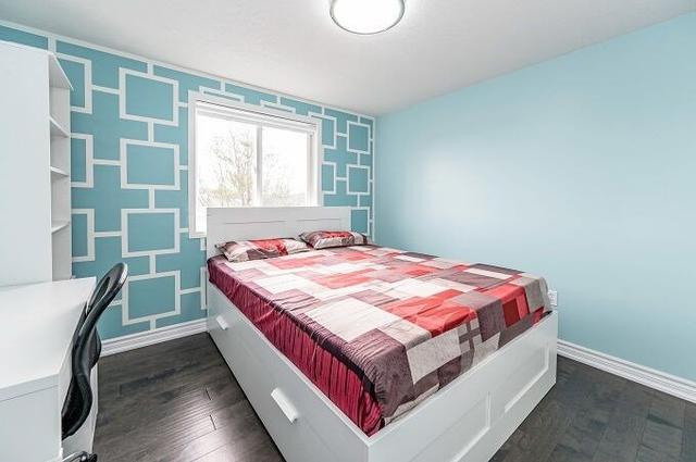 574 Canso Pl, House detached with 4 bedrooms, 4 bathrooms and 3 parking in Waterloo ON | Image 16
