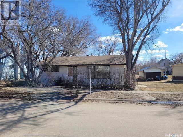 215 Gastle Street, House detached with 2 bedrooms, 1 bathrooms and null parking in Strasbourg SK | Image 3