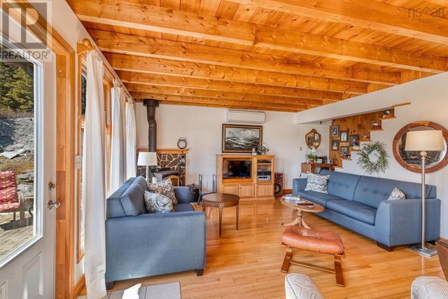40 Whynacht Cove Road, House detached with 3 bedrooms, 2 bathrooms and null parking in Lunenburg MD NS | Image 16