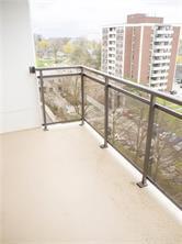 807 - 212 Kerr St, Condo with 2 bedrooms, 1 bathrooms and 1 parking in Oakville ON | Image 11