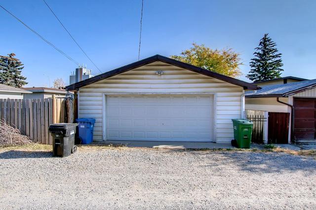 4715 Edmonton Trail Ne, House detached with 4 bedrooms, 2 bathrooms and 2 parking in Calgary AB | Image 46