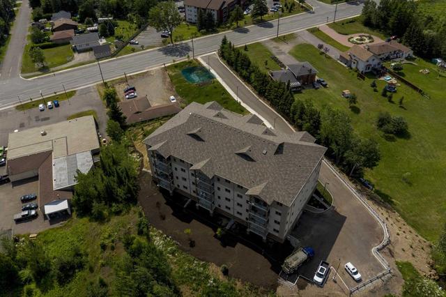 404 - 1230 Dawson Rd, Condo with 2 bedrooms, 2 bathrooms and null parking in Thunder Bay ON | Card Image