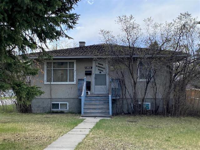 4903 20 Street Nw, House detached with 2 bedrooms, 2 bathrooms and 2 parking in Calgary AB | Card Image
