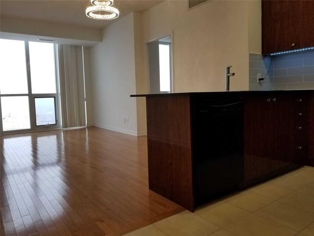 2301 - 5793 Yonge St E, Condo with 2 bedrooms, 1 bathrooms and 1 parking in Toronto ON | Image 6