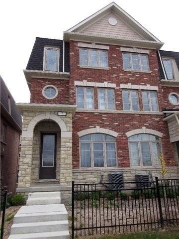7 - 1331 Major Mackenzie Dr, Townhouse with 3 bedrooms, 3 bathrooms and 3 parking in Vaughan ON | Image 1