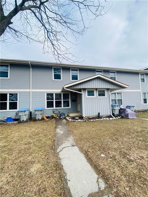 42 St. Charles Street, House attached with 3 bedrooms, 1 bathrooms and null parking in Central Huron ON | Image 1