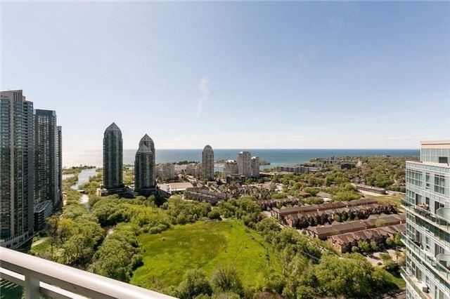 Lph 30 - 165 Legion Rd N, Condo with 2 bedrooms, 2 bathrooms and 1 parking in Toronto ON | Image 15