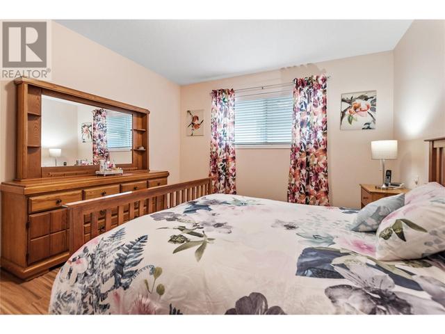 514 Red Wing Drive, House detached with 2 bedrooms, 1 bathrooms and 4 parking in Penticton 1 BC | Image 10