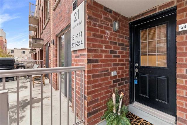 243 - 21 Ruttan St, Townhouse with 3 bedrooms, 2 bathrooms and 1 parking in Toronto ON | Image 23