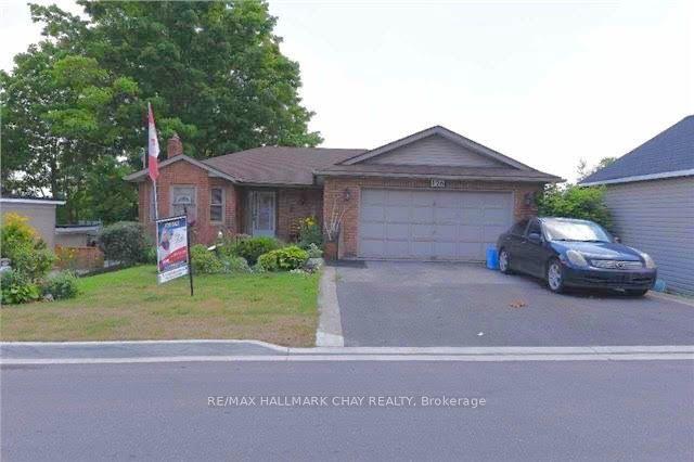126 Frederick St St, House detached with 3 bedrooms, 3 bathrooms and 8 parking in Bradford West Gwillimbury ON | Image 1
