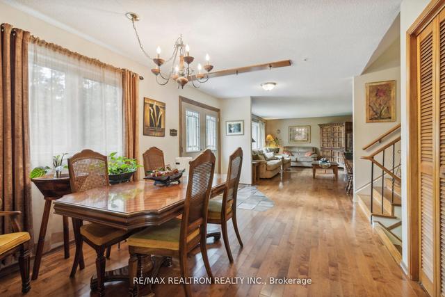 31 Park Cres, House detached with 4 bedrooms, 3 bathrooms and 6 parking in Richmond Hill ON | Image 11