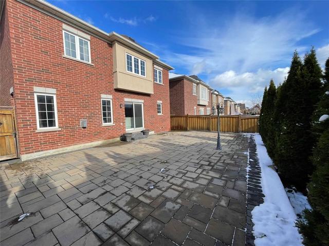 185 Israel Zilber Dr, House detached with 5 bedrooms, 6 bathrooms and 5 parking in Vaughan ON | Image 3