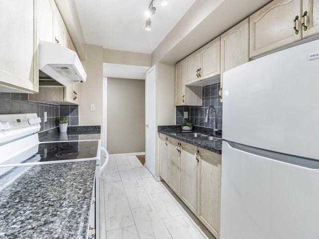 203 - 72 Sidney Belsey Cres, Townhouse with 3 bedrooms, 2 bathrooms and 1 parking in Toronto ON | Image 6